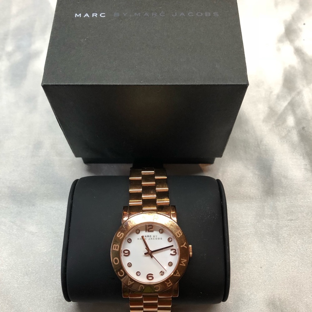 MARC JACOBS White Dial Rose Gold-Tone Ladies Watch - Picture 2 of 7